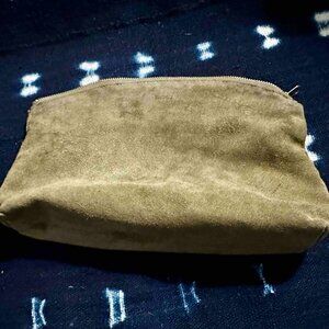 BAGGU Vintage Large suede zip clutch pouch Olive green